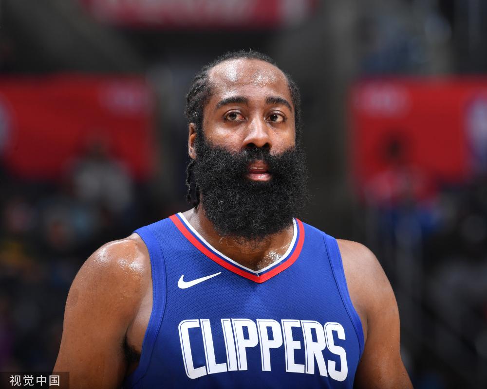 在场上充满 在场上充满