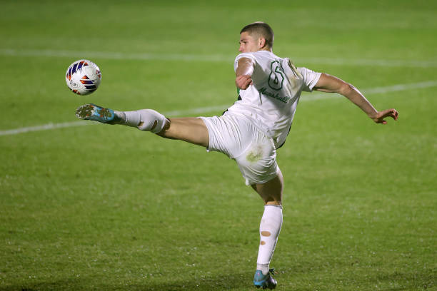 转会市场上 转会市场上