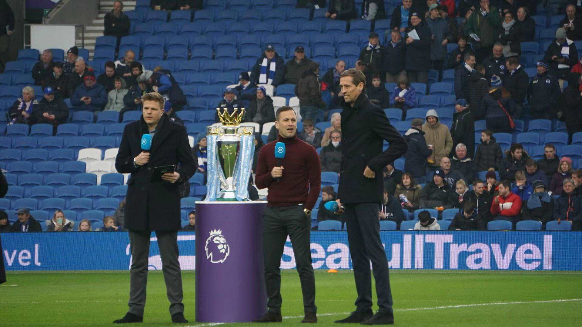 供了深远的 供了深远的